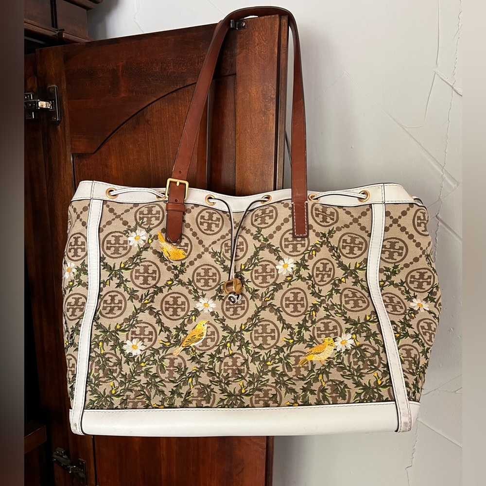 RARE/ Tory Burch Spring Embroidered Tote Bag
